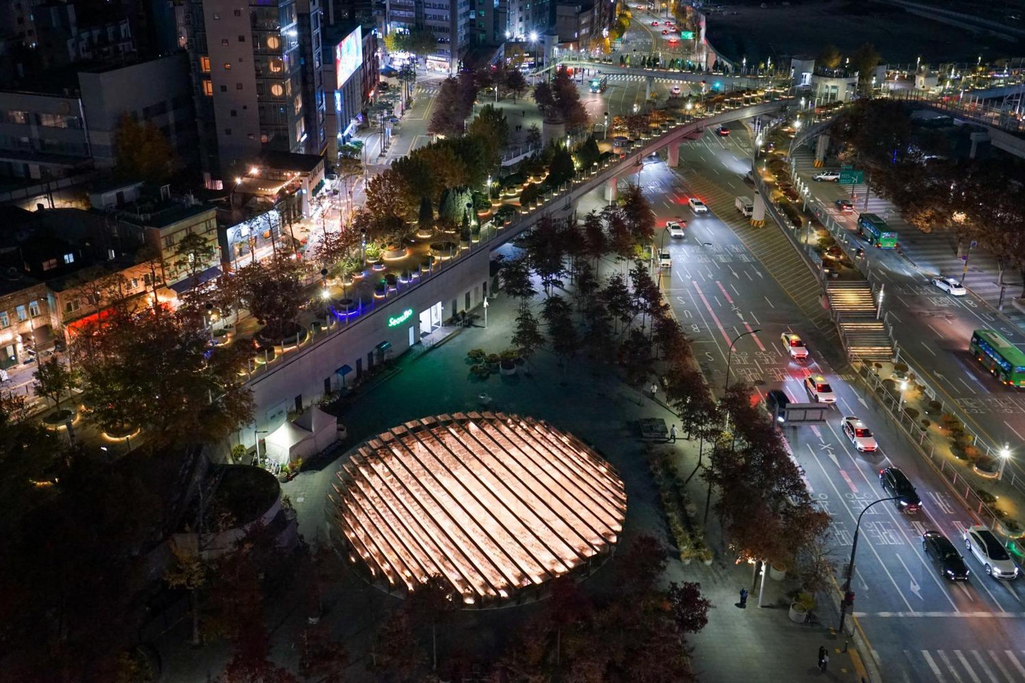 Tiffany & Jessica House - A High Rise In Korea With The Convenient Transportation, Diverse Shopping Options, And Excellent Access To Popular Attractions * Seoul