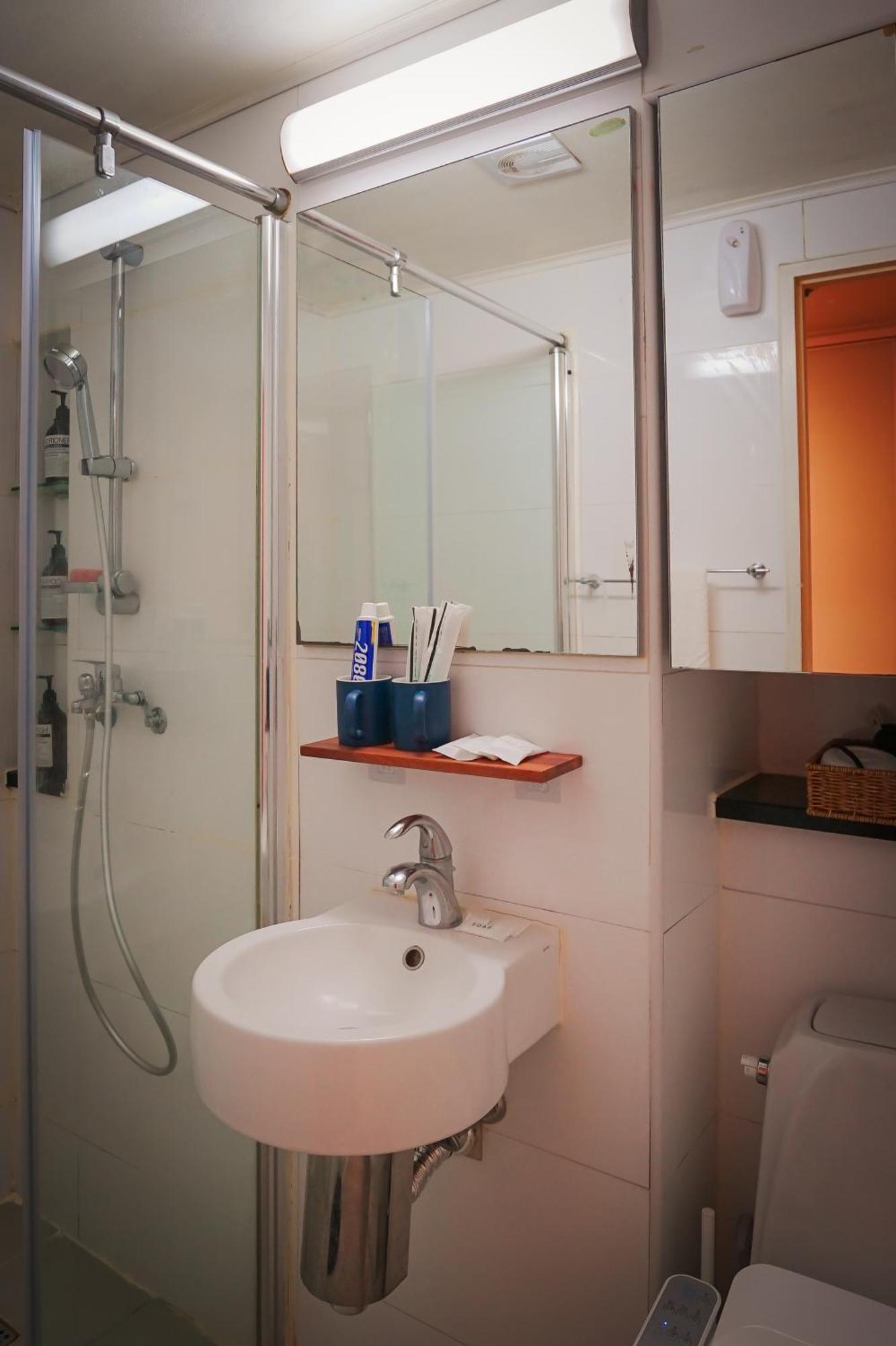 Tiffany & Jessica House - A High Rise In Korea With The Convenient Transportation, Diverse Shopping Options, And Excellent Access To Popular Attractions