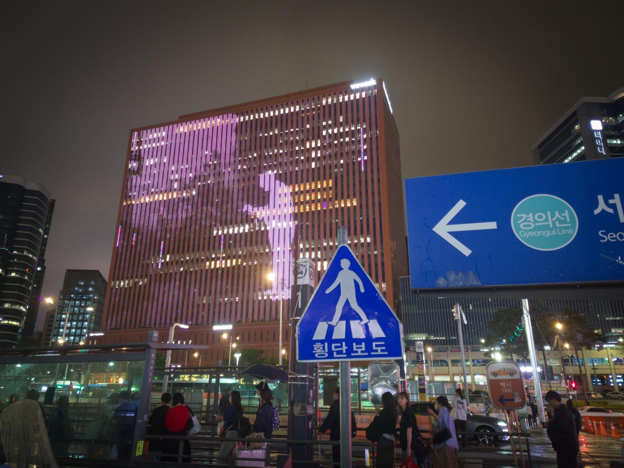 Tiffany & Jessica House - A High Rise In Korea With The Convenient Transportation, Diverse Shopping Options, And Excellent Access To Popular Attractions