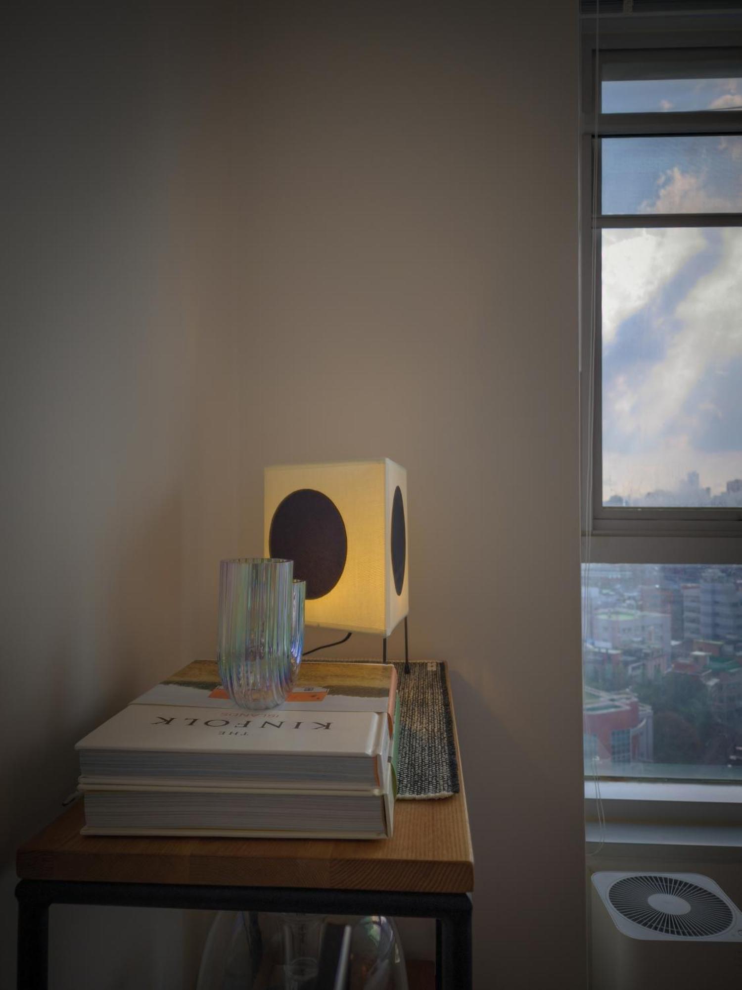 Apartment Tiffany & Jessica House - A High Rise In Korea With The Convenient Transportation, Diverse Shopping Options, And Excellent Access To Popular Attractions